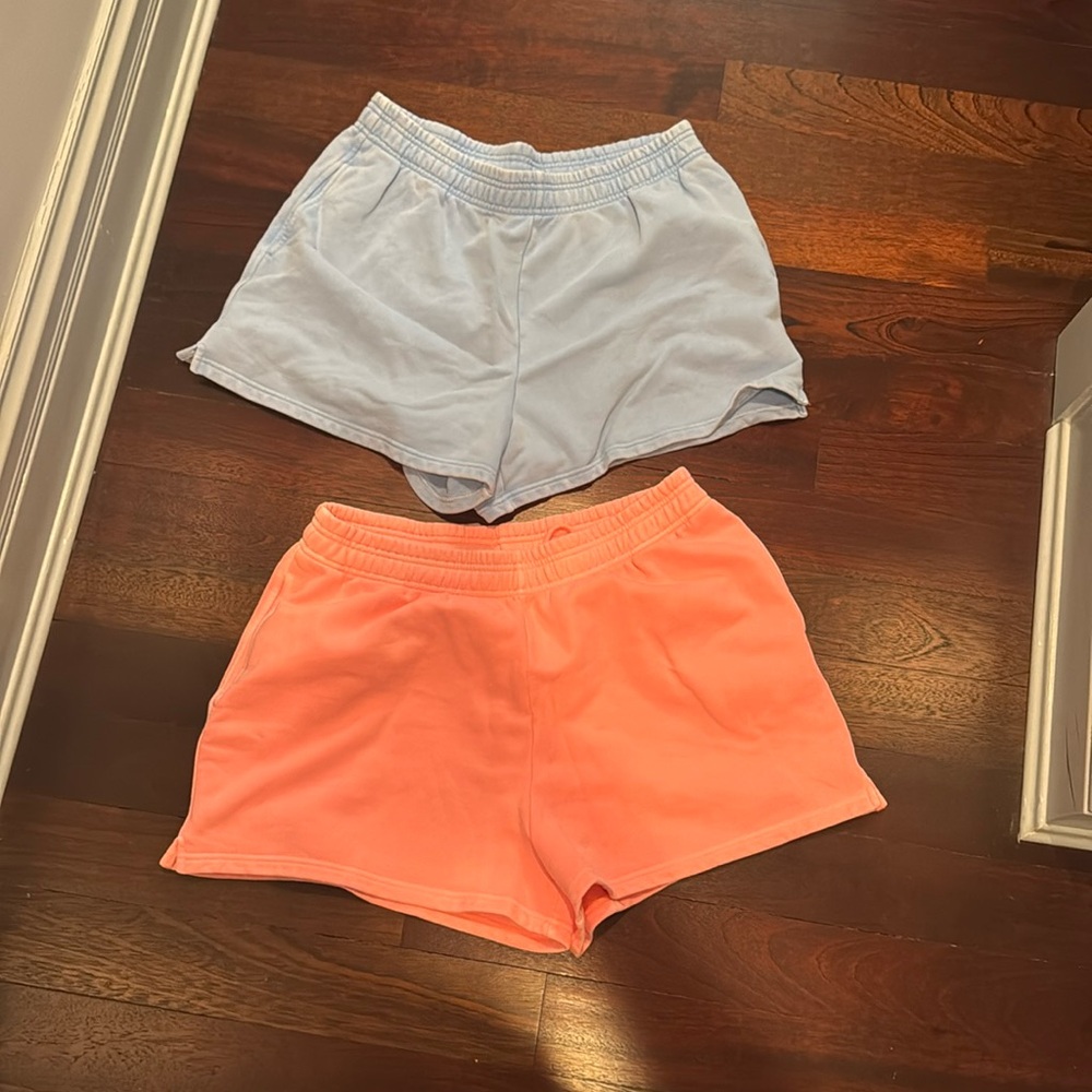 Women’s vineyard vines shorts